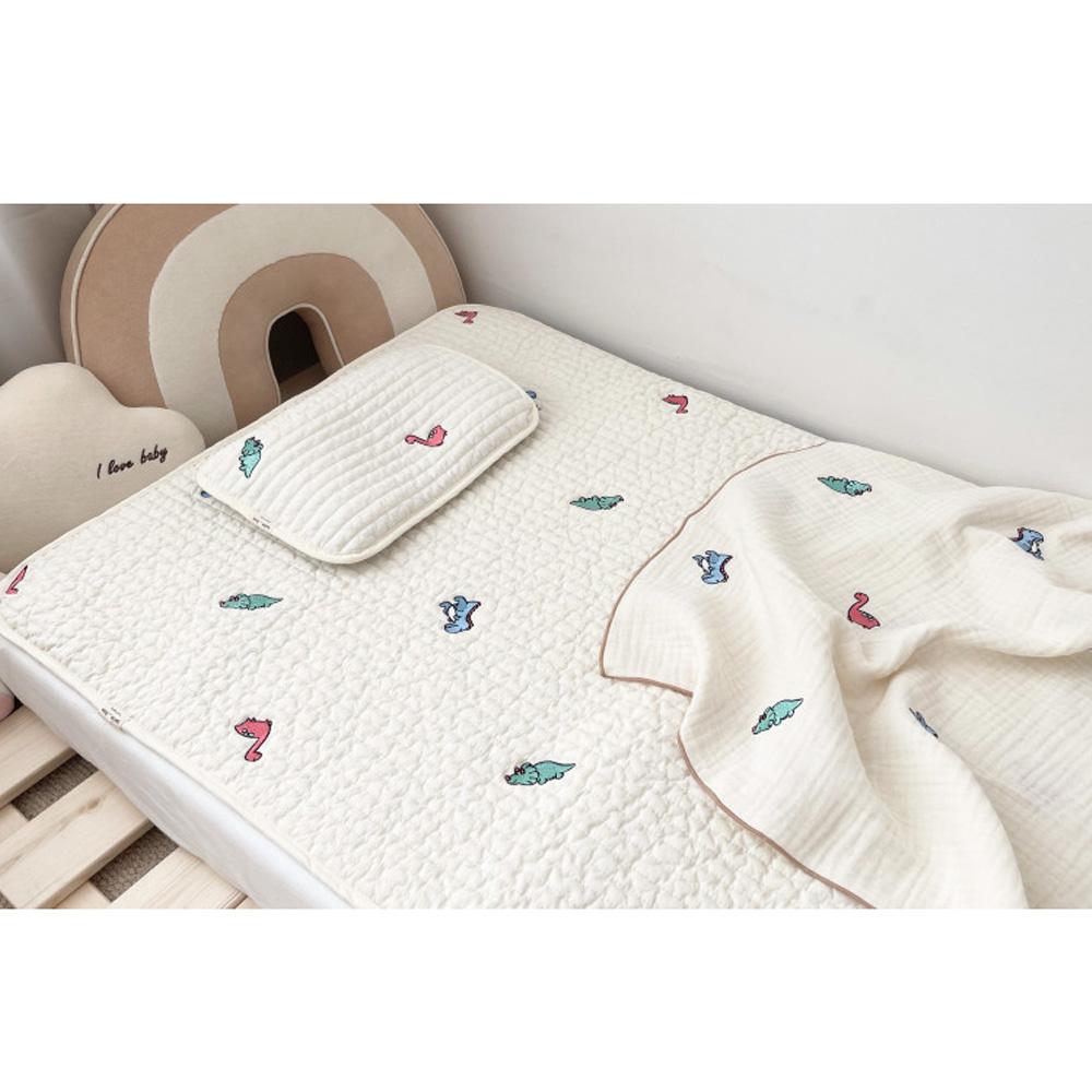 Hwaeum Bebe Organic Triple Gauze Blanket – Summer Comfort for Baby